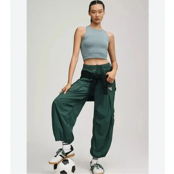 Base Jump Parachute Pants
GOLA/ Anthropologie 
NWOT
COLOR - Hunter Green - Picture 5 of 11